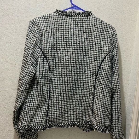 WHITE HOUSE BLACK MARKET | Black/White Tweed Blazer | Size L - Picture 9 of 10